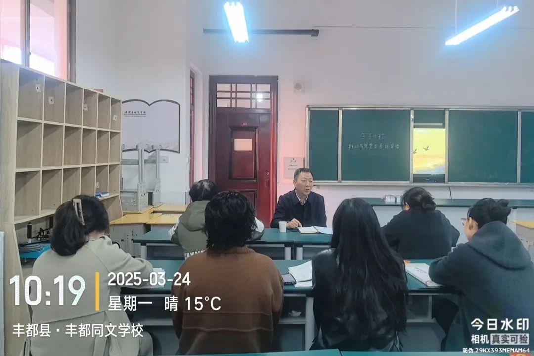 b4bb0199d9bc93d021cb7e9b0dce129.jpg